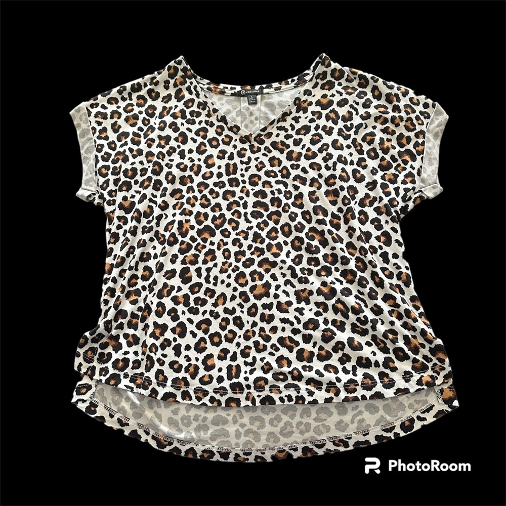 Versona cheetah print short sleeve top,‎ size large